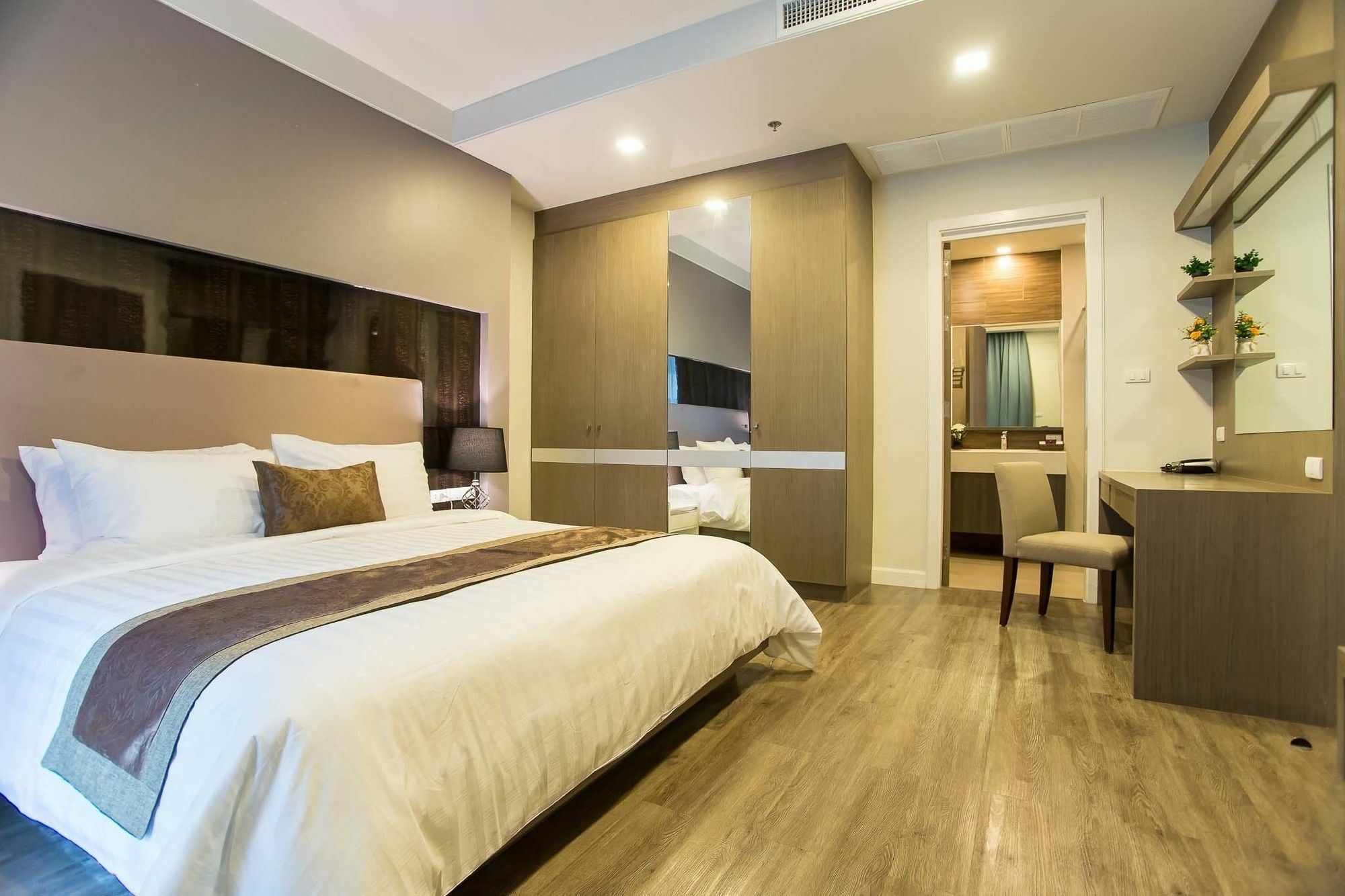 Metropolis Suites Bangkok, Tapestry Collection By Hilton Kültér fotó