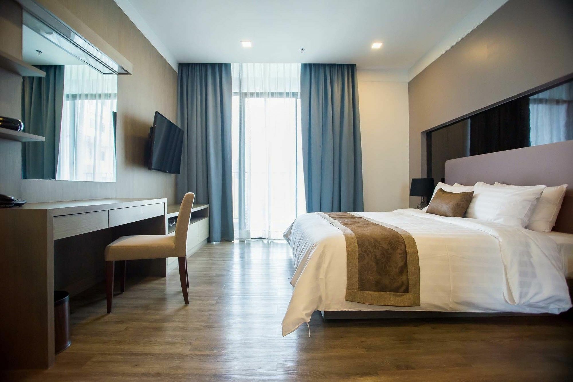 Metropolis Suites Bangkok, Tapestry Collection By Hilton Kültér fotó